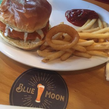 Beef 'O' Brady's - Buffalo chicken sandwich - Pubs Near Me - Bentonville, Arkansas
