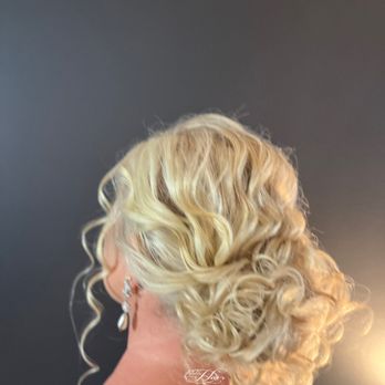 Salon De Cheveux - Hair Stylists Near Me - Itasca , Illinois Salon De Cheveux - Hair Stylists Near Me - Itasca , Illinois