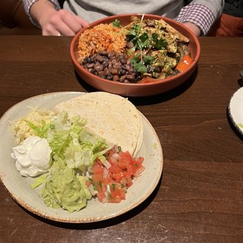 Painted Burro Waltham - Chicken bowl - Mexican Near Me - Waltham, Massachusetts Painted Burro Waltham - Chicken bowl - Mexican Near Me - Waltham, Massachusetts