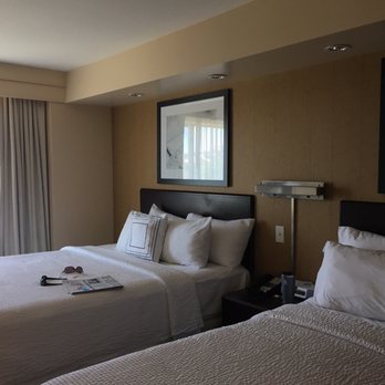 SpringHill Suites by Marriott Medford - Sleeping area - Hotels Near Me - Medford, Oregon
