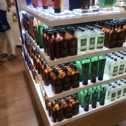 Bath & Body Works