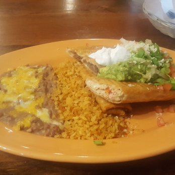 Astorga's Mexican Restaurant - Flautas, beans, and rice - Mexican Near Me - Bishop, California