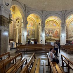 Basilique du Rosaire - Lourdes Grotto