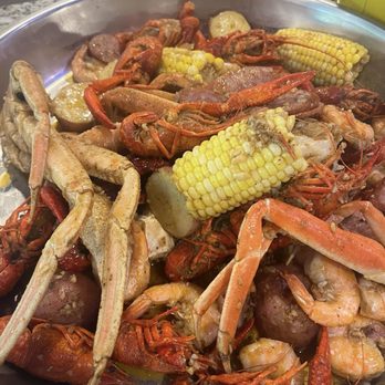 Storming Crab - Homestead - Seafood boil - Seafood Near Me - Homestead, Pennsylvania Storming Crab - Homestead - Seafood boil - Seafood Near Me - Homestead, Pennsylvania