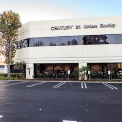 Century 21 Coastal Properties - Front Of Building