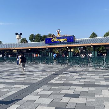 Disneyland Paris - Amusement Parks Near Me Disneyland Paris - Amusement Parks Near Me
