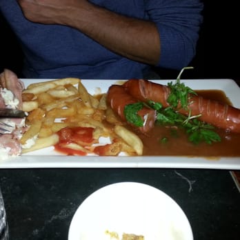 De Fontein - Belgian sausages with gravy. More like boiled hot dogs. - Belgian Near Me - Mission Bay, AUK De Fontein - Belgian sausages with gravy. More like boiled hot dogs. - Belgian Near Me - Mission Bay, AUK