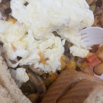 Maine Street Restaurant - Veggie Skillet w/ Egg whites - Greek Near Me - Hamtramck, Michigan