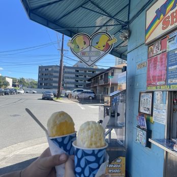 Waiola Shave Ice - Mango & lychee with ice cream and condensed milk - Ice Cream & Frozen Yogurt Near Me - Honolulu, Hawaii Waiola Shave Ice - Mango & lychee with ice cream and condensed milk - Ice Cream & Frozen Yogurt Near Me - Honolulu, Hawaii