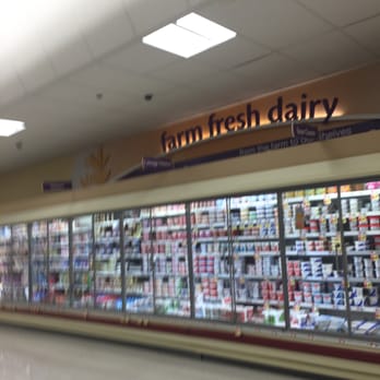 Stop & Shop - Woburn Stop&Shop Supermarket -- Woburn Plaza : 2 Elm Street, Woburn Interior - Grocery Near Me - Woburn, Massachusetts Stop & Shop - Woburn Stop&Shop Supermarket -- Woburn Plaza : 2 Elm Street, Woburn Interior - Grocery Near Me - Woburn, Massachusetts