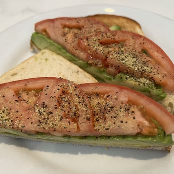 Live Oak Cafe - Avocado toast - Breakfast & Brunch Near Me - Santa Barbara, California Live Oak Cafe - Avocado toast - Breakfast & Brunch Near Me - Santa Barbara, California