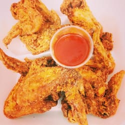 Fish N Wings - A la carte whole wings and Mumbo sauce