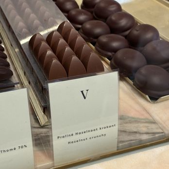 Chocolaterie Van Hoorebeke - Chocolatiers & Shops Near Me - Gent, VOV