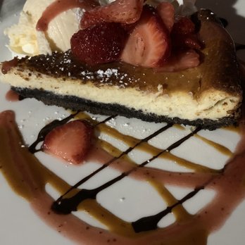 Hoofs Restaurant - Cheesecake! - Italian Near Me - Pawcatuck, Connecticut