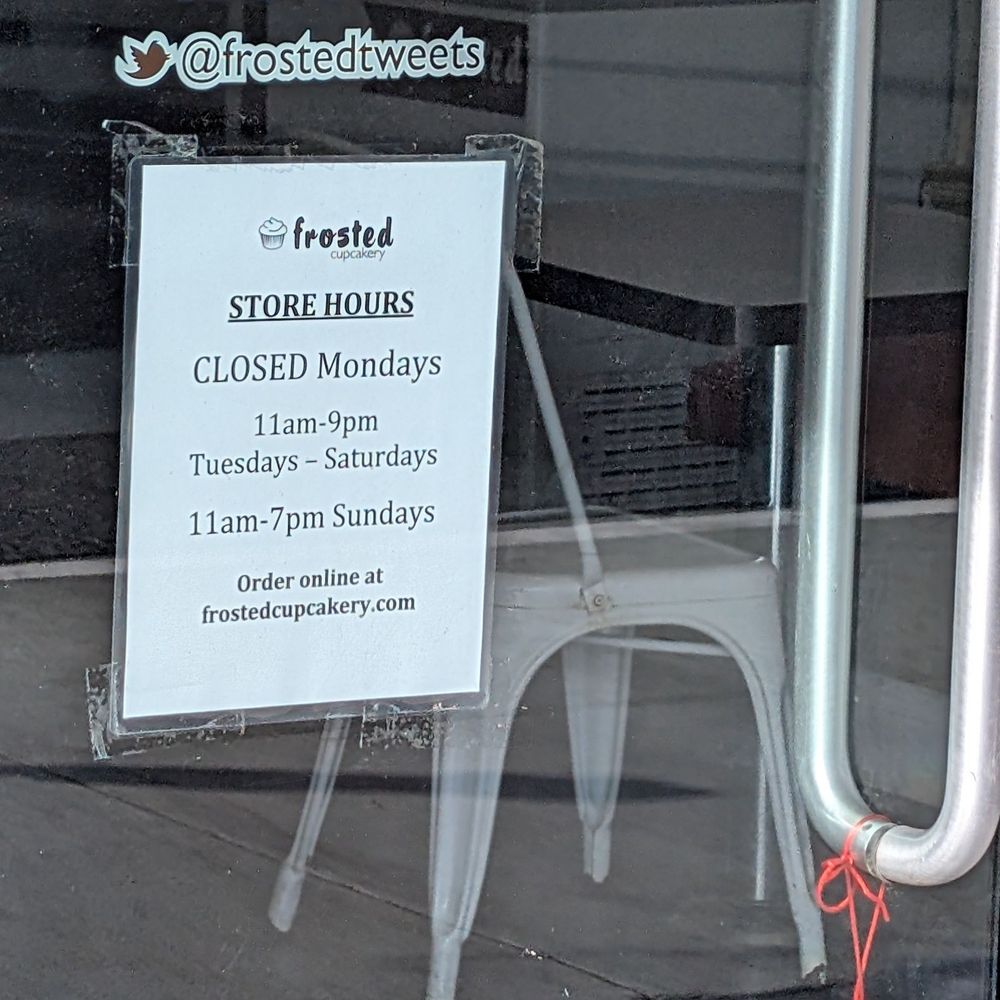 Frosted Cupcakery - Store hours (updated) - Bakeries Near Me - Long Beach, California