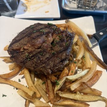 Three Notch'd Brewing - Steak Frites - Brewpubs Near Me - Columbia, South Carolina Three Notch'd Brewing - Steak Frites - Brewpubs Near Me - Columbia, South Carolina