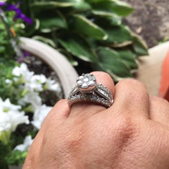 Zales Outlet - 10 years!! - Jewelry Near Me - Las Vegas, Nevada Zales Outlet - 10 years!! - Jewelry Near Me - Las Vegas, Nevada