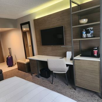 Marriott Melville Long Island - our room, work station, flat-screen, water and coffee set ups - Hotels Near Me - Melville, New York Marriott Melville Long Island - our room, work station, flat-screen, water and coffee set ups - Hotels Near Me - Melville, New York