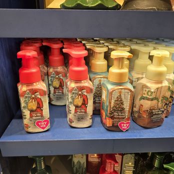 Bath & Body Works - Cosmetics & Beauty Supply Near Me - Mount Prospect, Illinois Bath & Body Works - Cosmetics & Beauty Supply Near Me - Mount Prospect, Illinois