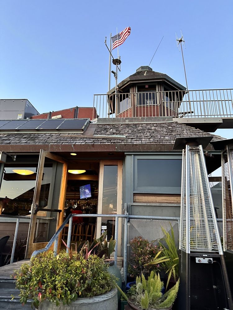 Crow's Nest Restaurant