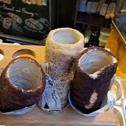 Chimney Cake House - More chimney pastries