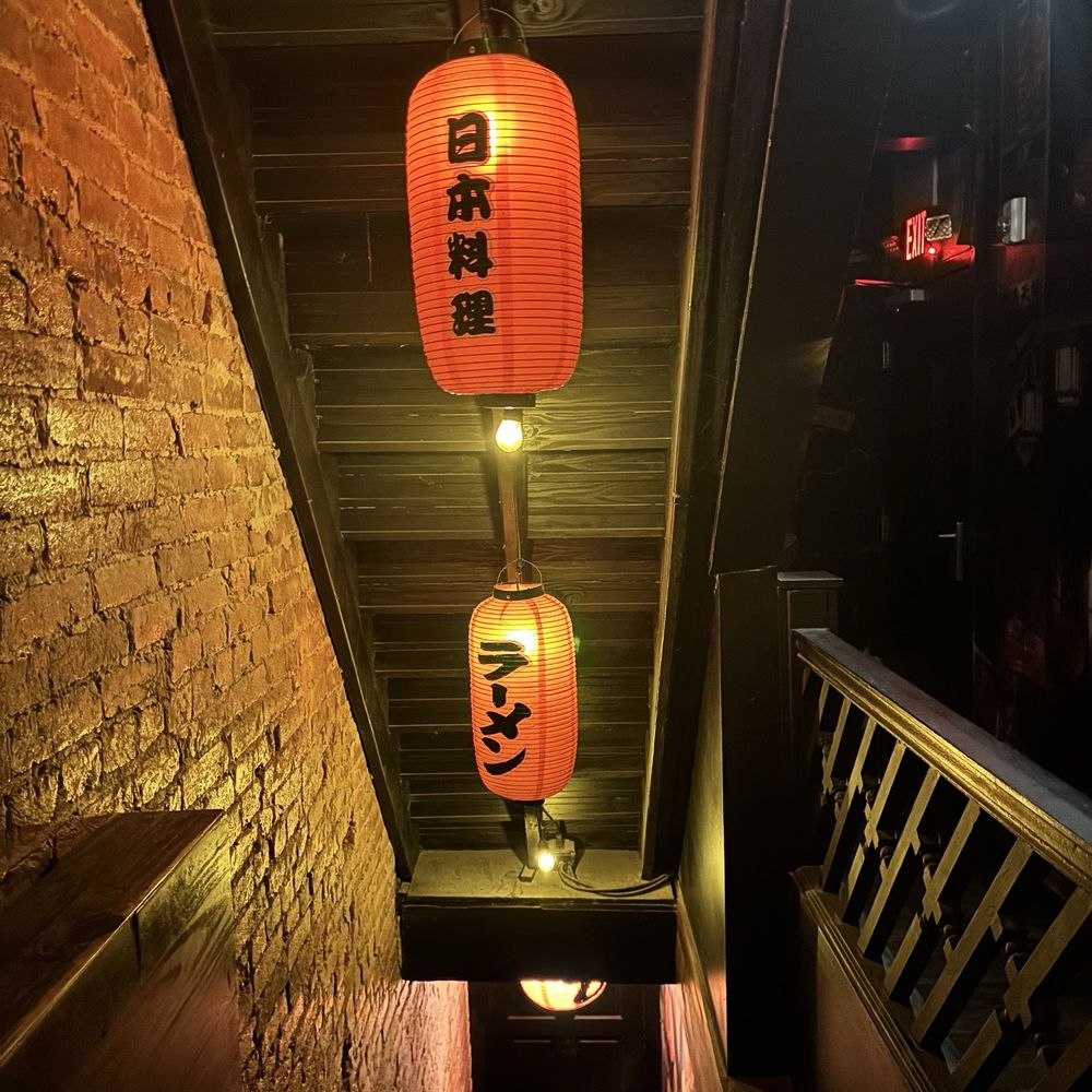 Umami - Sushi Bars Near Me - Pittsburgh, Pennsylvania