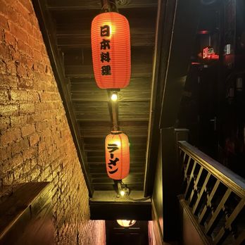Umami - Sushi Bars Near Me - Pittsburgh, Pennsylvania