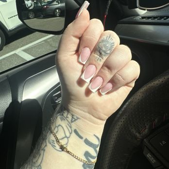 The Nail Lounge - Nail Salons Near Me - Brandon, Florida