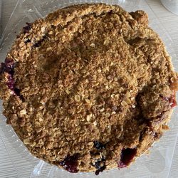 Rustic Inn Cafe - Whole North Shore Berry Crumb pie