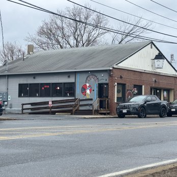 Paramount Pizza 3 - Pizza Near Me - Palmer, Massachusetts