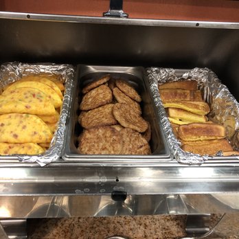 Hampton Inn Texarkana Arkansas - Omelet, sausage patties, French toast sticks - Hotels Near Me - Texarkana, Arkansas Hampton Inn Texarkana Arkansas - Omelet, sausage patties, French toast sticks - Hotels Near Me - Texarkana, Arkansas