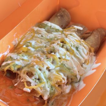 Roll Em Up Taquitos - 3 piece Taquitos Mixed: Chicken, Potato, Beef IG: @ammysalamii - Fast Food Near Me - Los Angeles, California Roll Em Up Taquitos - 3 piece Taquitos Mixed: Chicken, Potato, Beef IG: @ammysalamii - Fast Food Near Me - Los Angeles, California