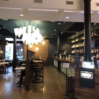 Hotel Vandivort - Lobby bar - Hotels Near Me - Springfield, Missouri