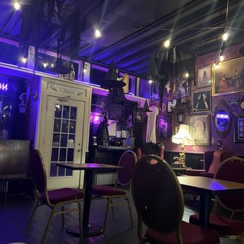 Witches Brew Coffee - Inside 715am October - Coffee & Tea Near Me - Louisville, Kentucky Witches Brew Coffee - Inside 715am October - Coffee & Tea Near Me - Louisville, Kentucky