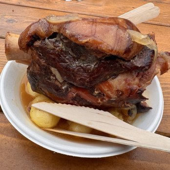 Strasbourg - Shank over steamed potatoes - Men's Clothing Near Me - Strasbourg, 67