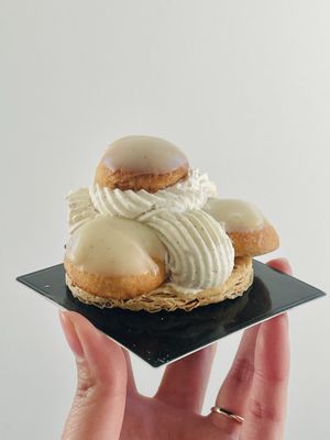 Le Carousel Patisserie at Tilden by null