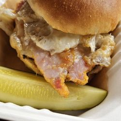 Heatherlea Farm Shoppe - Peameal bacon with egg