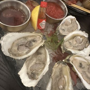 Gordon Ramsay Hell's Kitchen - Oysters - New American Near Me - Miami, Florida Gordon Ramsay Hell's Kitchen - Oysters - New American Near Me - Miami, Florida
