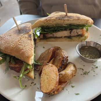Tres Muchachos - Breakfast & Brunch Near Me - Costa Mesa, California
