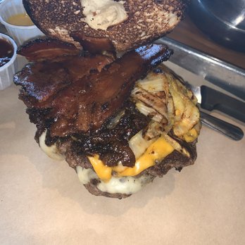 Hopdoddy Burger Bar - Burgers Near Me - Webster, Texas