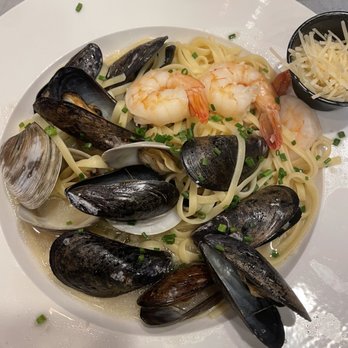 Pearlz - SEAFOOD PASTA - Seafood Near Me - Charleston, South Carolina Pearlz - SEAFOOD PASTA - Seafood Near Me - Charleston, South Carolina