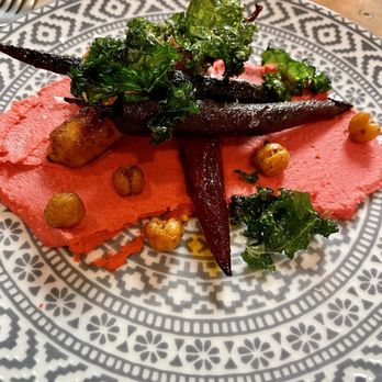 PORT UNION - Rainbow carrots hummus - Gluten-Free Near Me - Chicago, Illinois