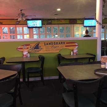 Mazzio's - Dining Area - Pizza Near Me - Winder, Georgia