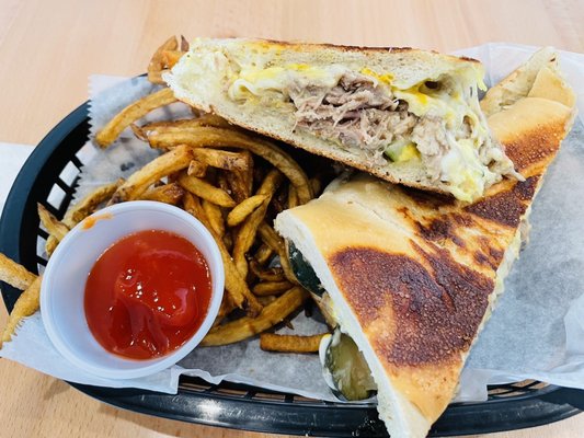 Bilia Eatery by null