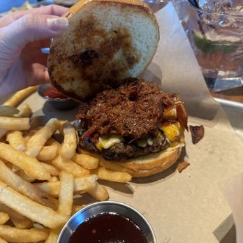 BJ's Restaurant & Brewhouse - Brisket burger - Pizza Near Me - Fort Myers, Florida BJ's Restaurant & Brewhouse - Brisket burger - Pizza Near Me - Fort Myers, Florida