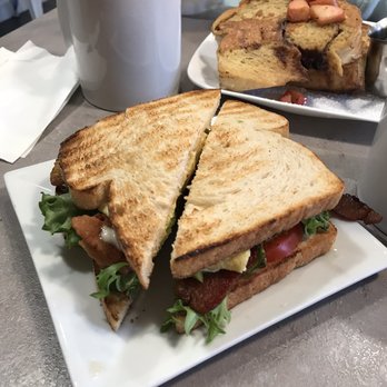 Slate Cafe - Breakfast BLT - Cafes Near Me - Lititz, Pennsylvania