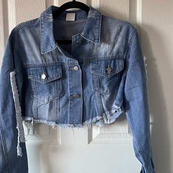 The Sweet Suite Boutique - Cropped Denim Jacket - Accessories Near Me - Houston, Texas The Sweet Suite Boutique - Cropped Denim Jacket - Accessories Near Me - Houston, Texas