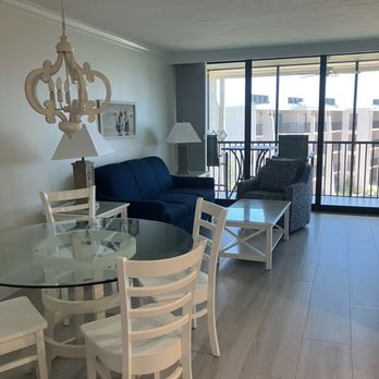 Sundial Beach Resort - Living room - Hotels Near Me - Sanibel, Florida Sundial Beach Resort - Living room - Hotels Near Me - Sanibel, Florida