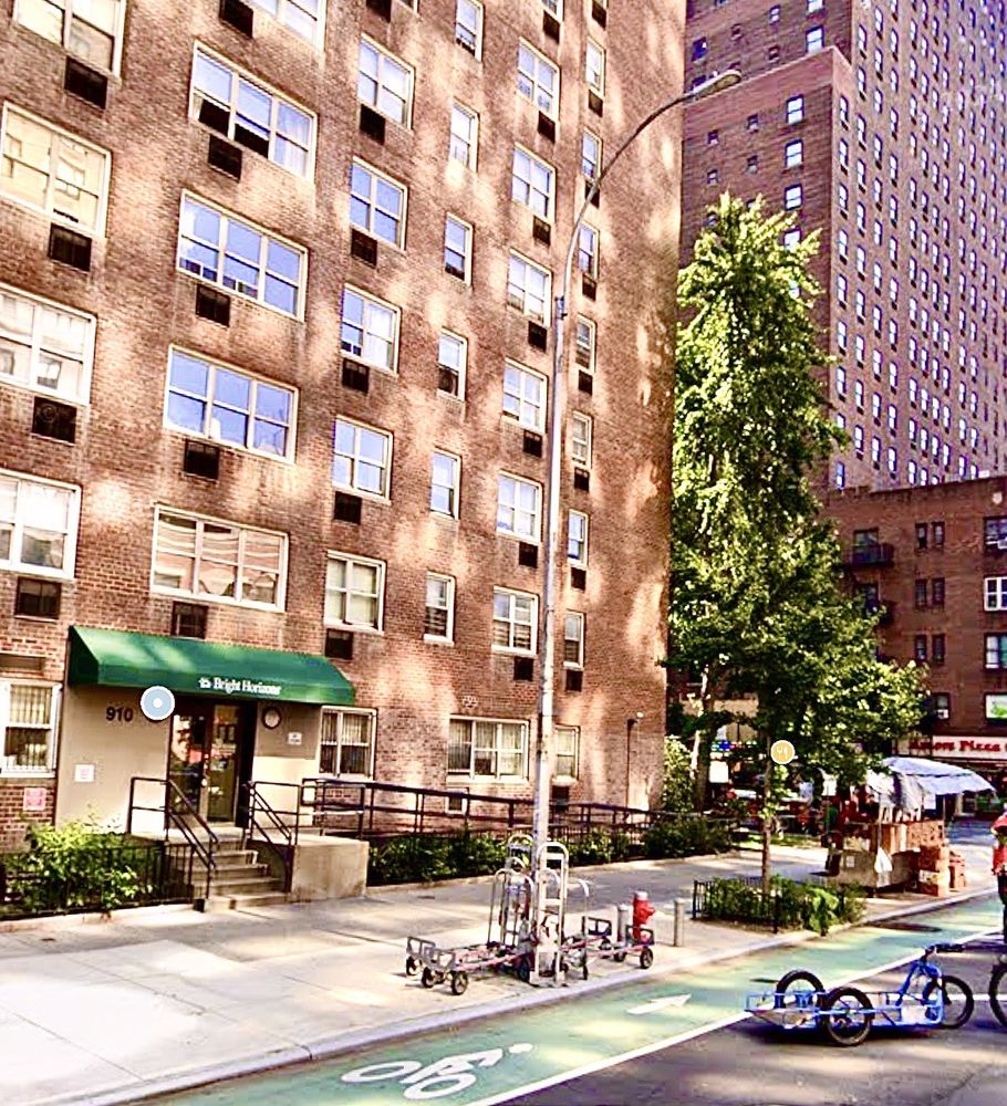 Bright Horizons at Columbus Circle - childcare center in New York, NY