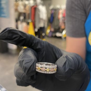 Nordstrom Rack - I found this ring in the floor. - Shoe Stores Near Me - Vacaville, California